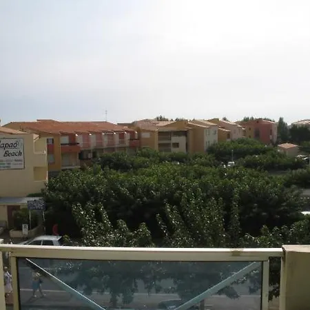 Daire One-Bedroom Apartment With Sea View 99
